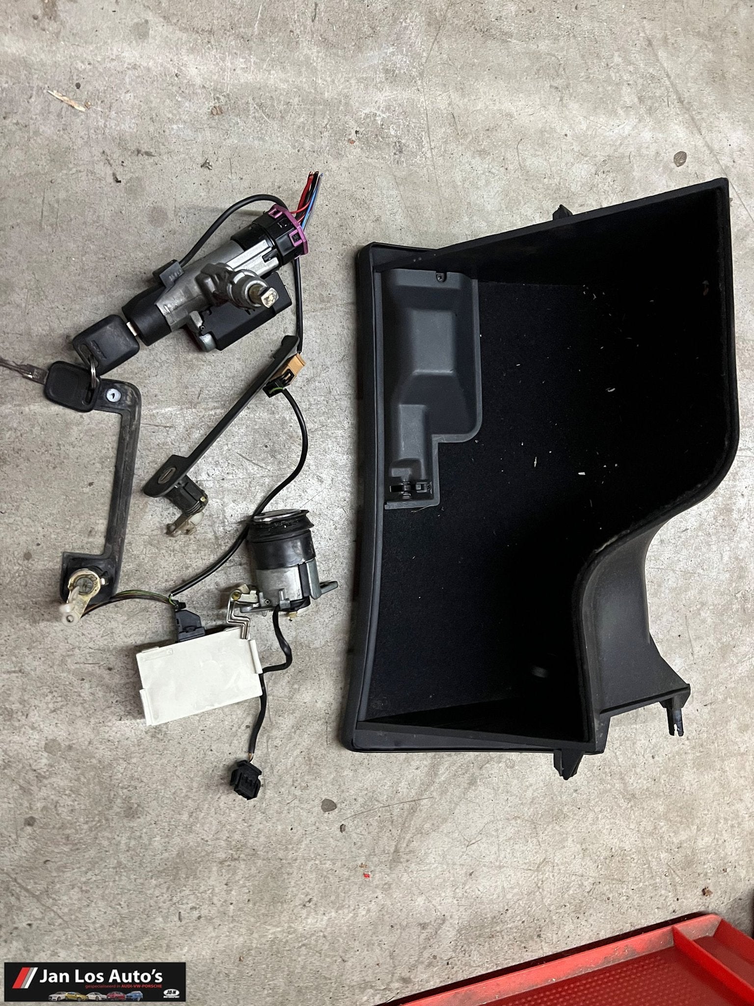 Audi 80 B4 Contactslot  voor automaat cpl met sloten, Gebruikt, -, -, -