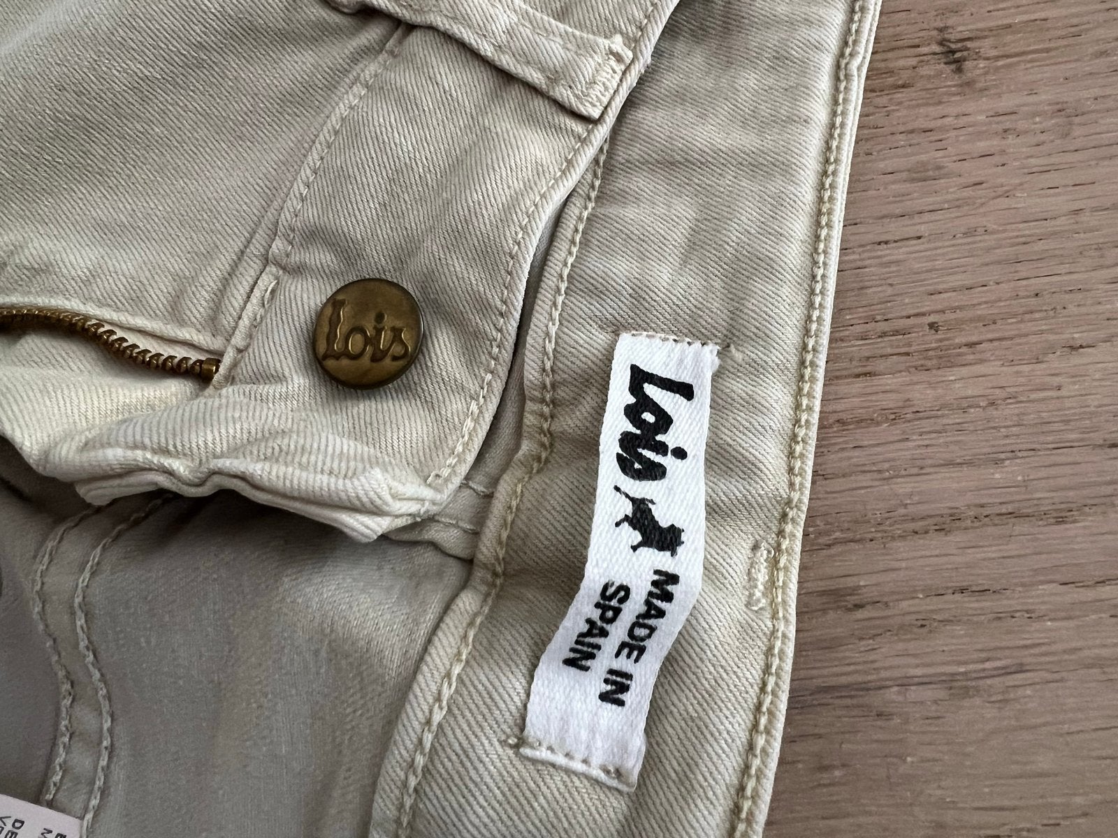 Lois crème flair jeans maat 25/32, Ophalen of Verzenden, Gedragen, Overige kleuren, W27 (confectie 34) of kleiner