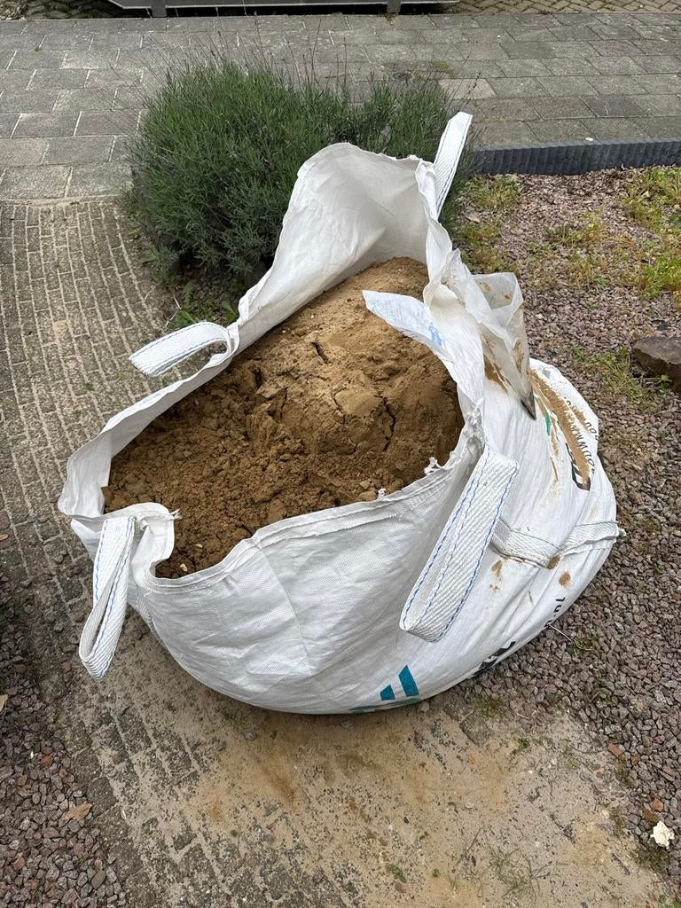 Big bag zand - Ophoogzand/Straatzand/Geelzand, Tuin en Terras, Ophalen, Zo goed als nieuw, Straatzand