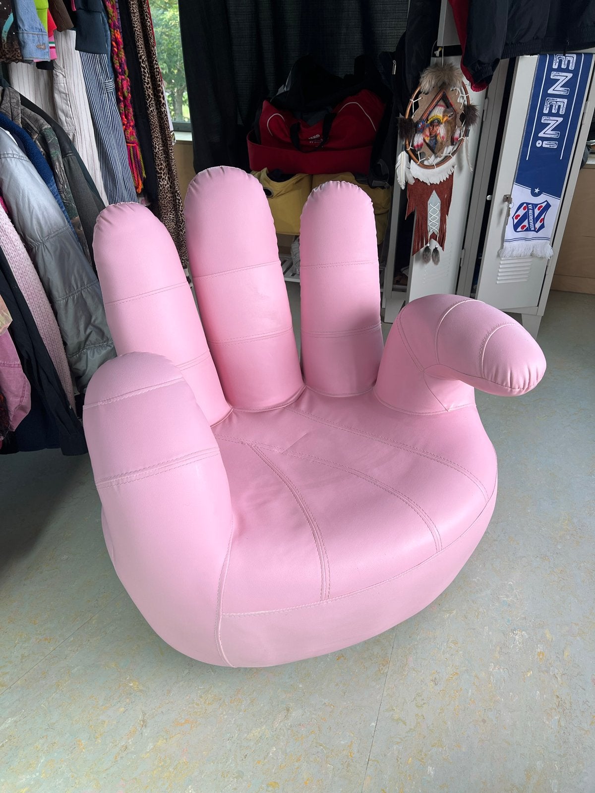 Unieke Roze Handstoel - Eyecatcher voor elk interieur, Ophalen, Kunststof, Gebruikt, Overige kleuren