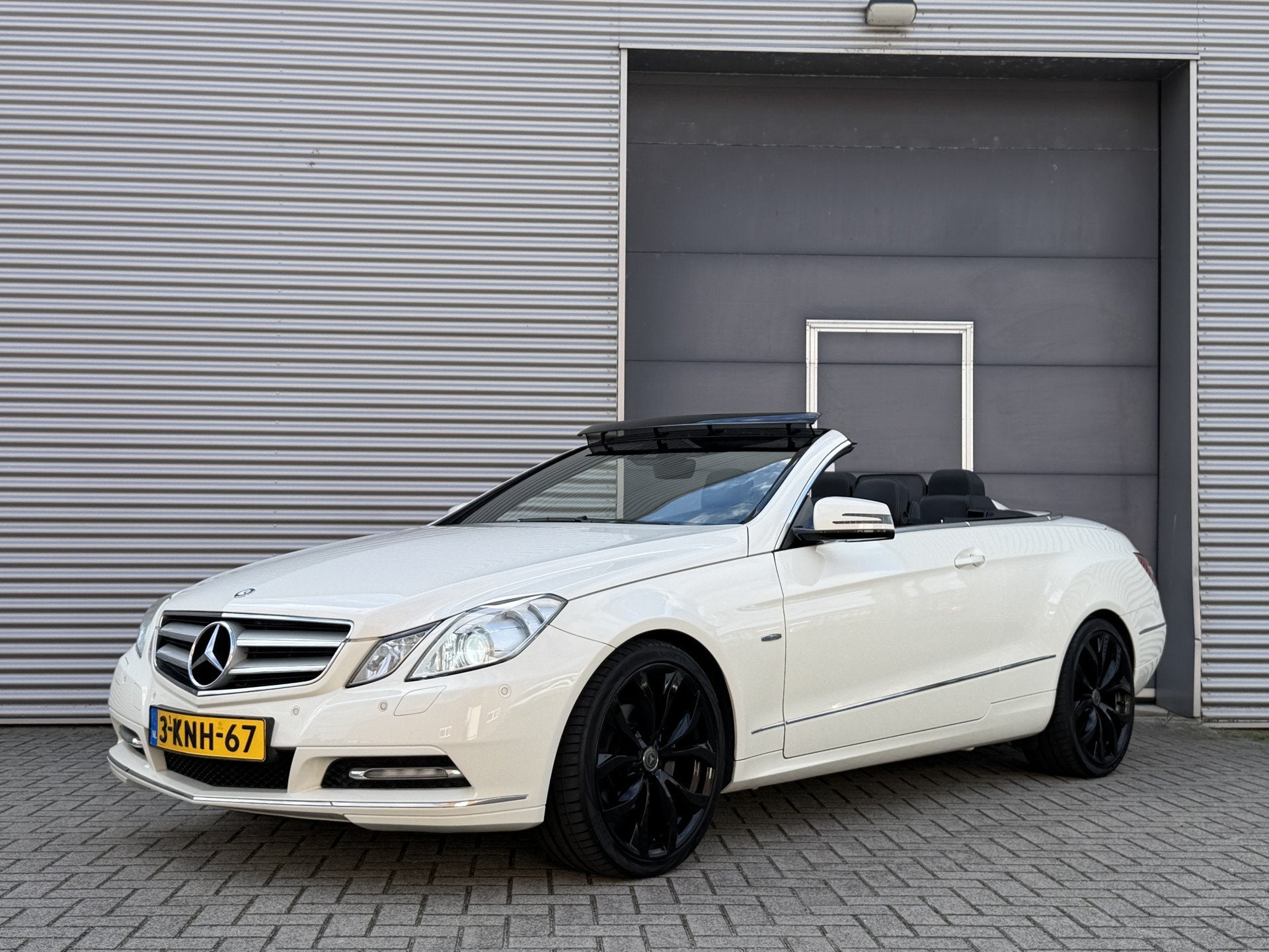 Mercedes-Benz E-Klasse Cabrio 200 CGI Avantgarde I Aut. I Na, Auto's, Automaat, Euro 5, Zwart, 4 cilinders