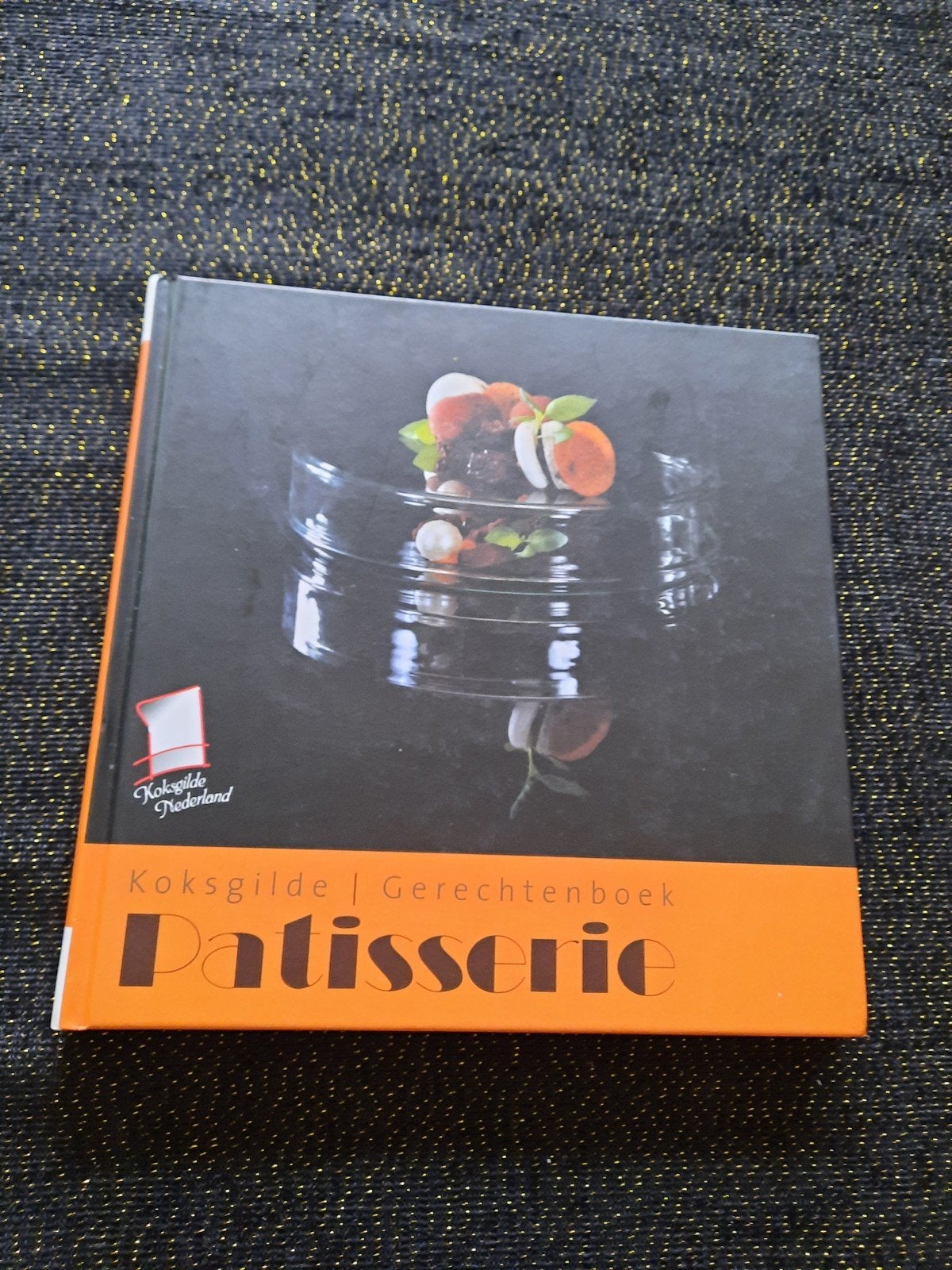 Kookboek Patisserie - KoksGilde Nederland - Hardcover, Ophalen of Verzenden, Zo goed als nieuw, Nederland en België, Taart, Gebak en Desserts
