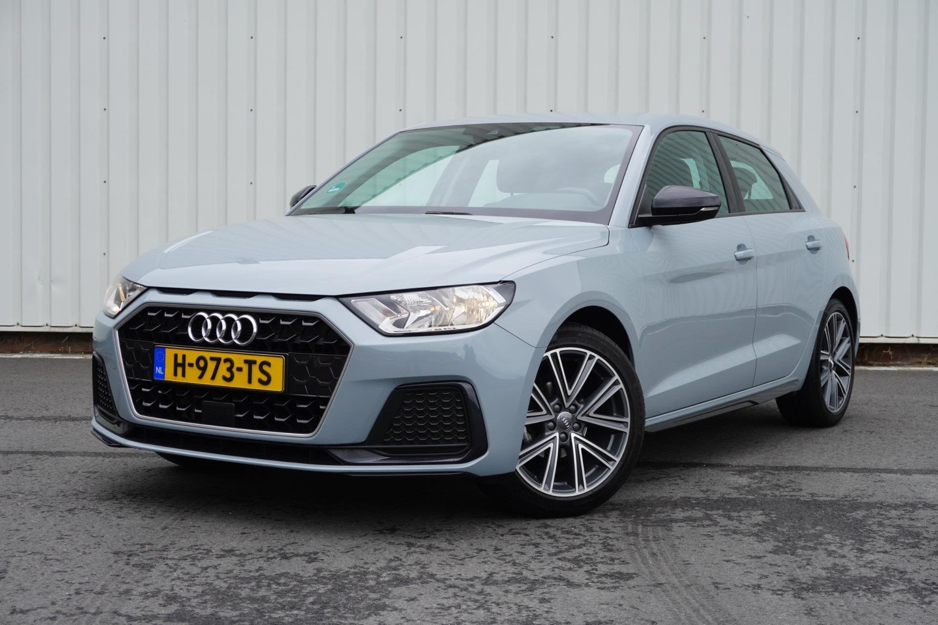 Audi A1 Sportback 25 TFSI epic 5deurs | Carplay | Navigatie, Auto's, Dealer onderhouden, Stof, 95 pk, 49 €/maand
