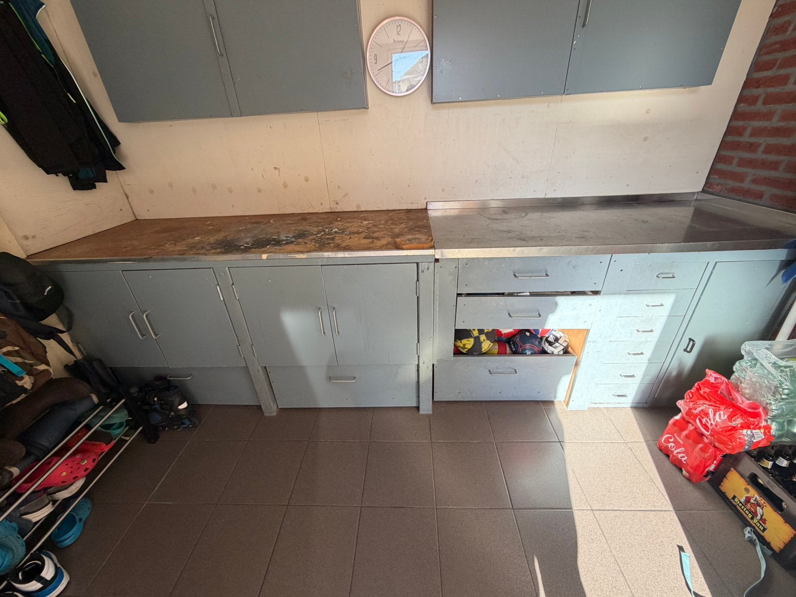 Werkbank met hangkasten, Ophalen, Gebruikt