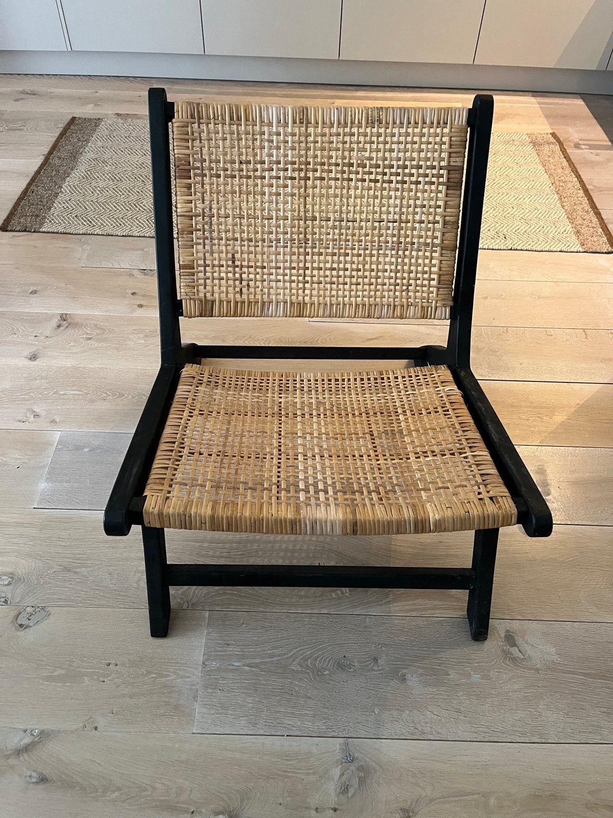 Stijlvolle rotan lounge stoel - Zwart frame, Ophalen