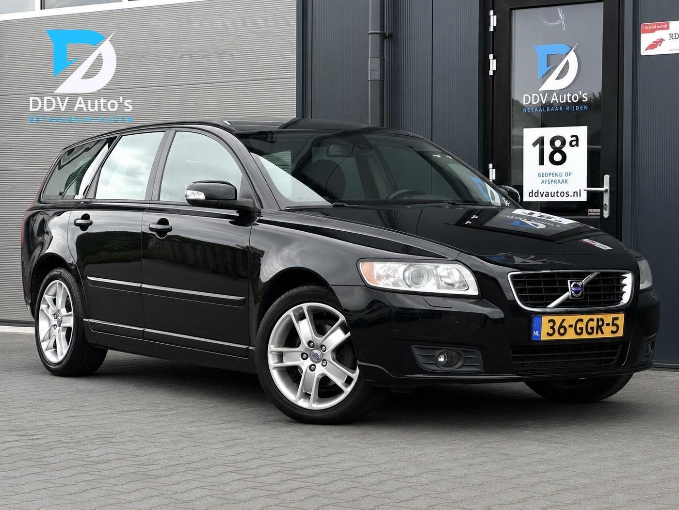 Volvo V50 2.0/146pk Edition II|NAP|Trekhaak|PDC|Leder|Stoelv, Zwart, 4 cilinders, Zwart, Automatische klimaatregeling