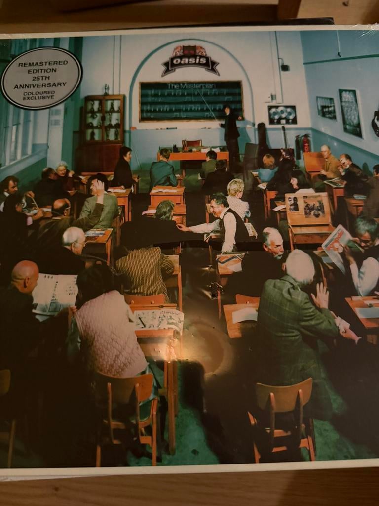2 lp oasis masterplan kleur vinyl geseald, Cd's en Dvd's, Vinyl | Rock, Ophalen of Verzenden, Zo goed als nieuw, 12 inch, Poprock