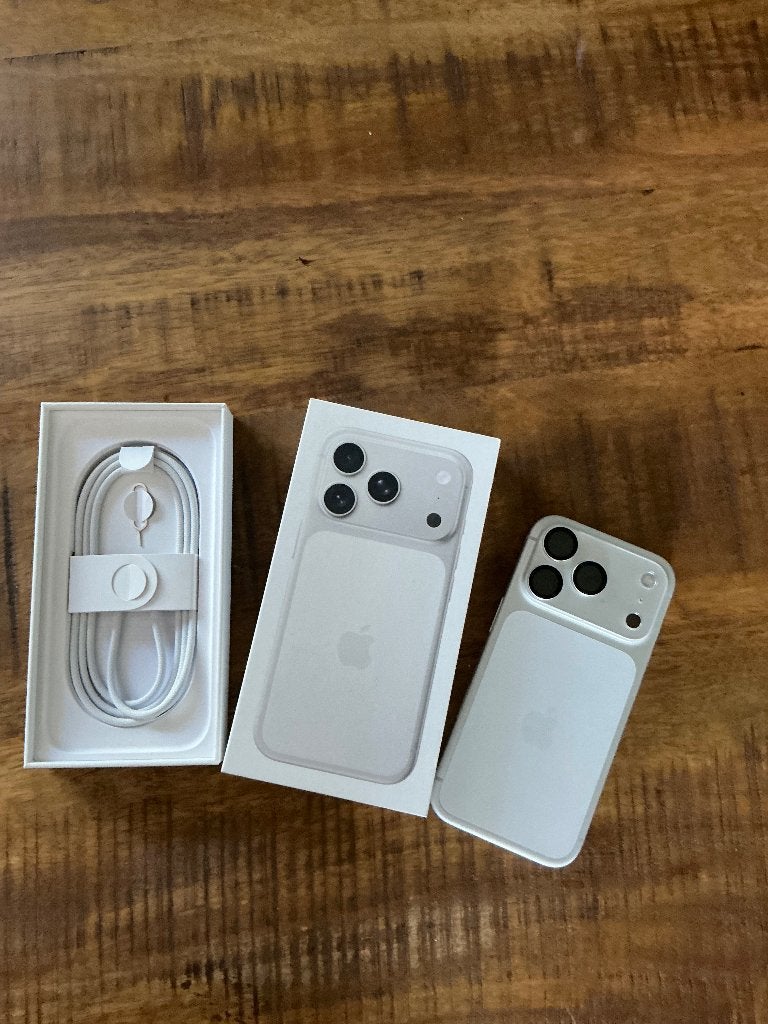 iPhone 17 pro 256 gb (3 weken oud), Telecommunicatie, 256 GB, Nieuw, Ophalen of Verzenden, Zilver