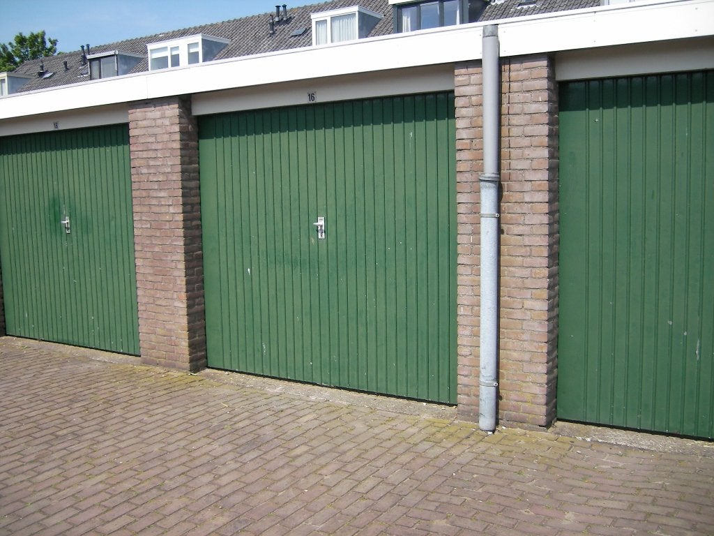 GARAGE OPSLAG PATRIJSSTRAAT NOORDWIJKERHOUT BIJ VOORHOUT