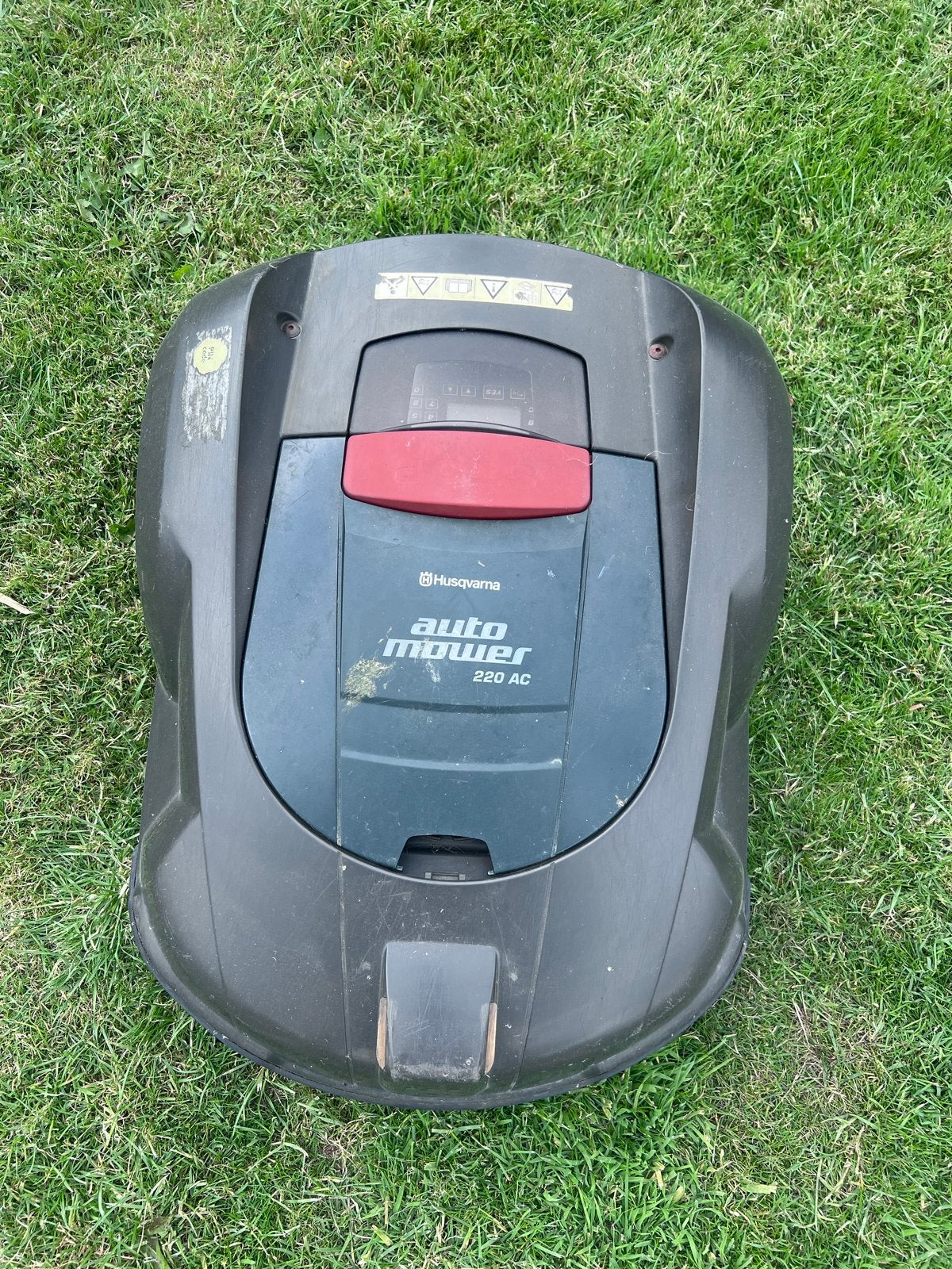 Husqvarna Automower 220 AC Robotmaaier, Ophalen of Verzenden, Gebruikt, 20 tot 25 cm