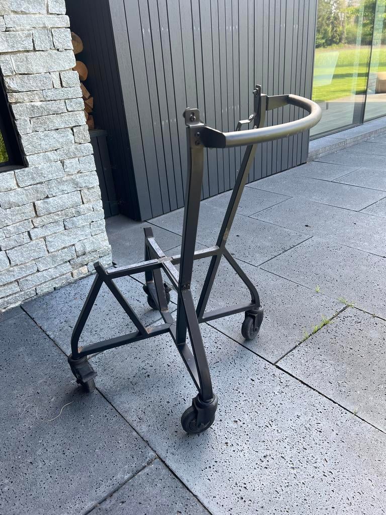 Big Green Egg geintegreerd onderstel en nest handler Large, Ophalen, Gebruikt
