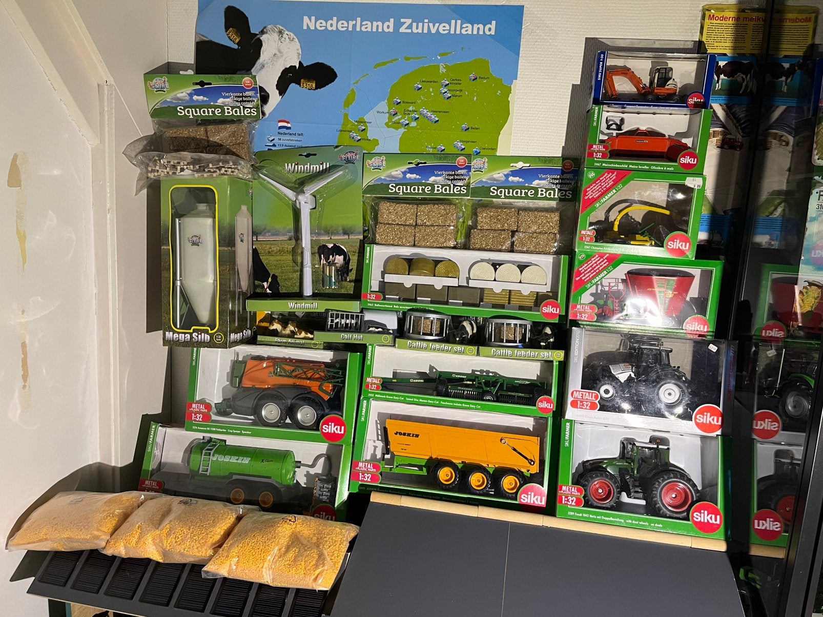 Partij siku 1:32 maak kans op 8 GRATIS koeien, Hobby en Vrije tijd, Modelauto's | 1:32, Ophalen of Verzenden, Nieuw, Tractor of Landbouw