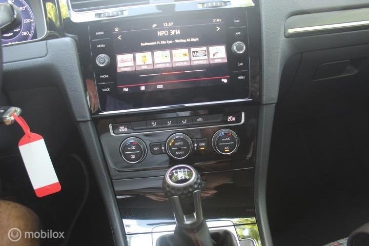 Foto 37 van Golf 2.0 TSI GTI | 320 pk! | Zeer netjes incl. Onderhoud!