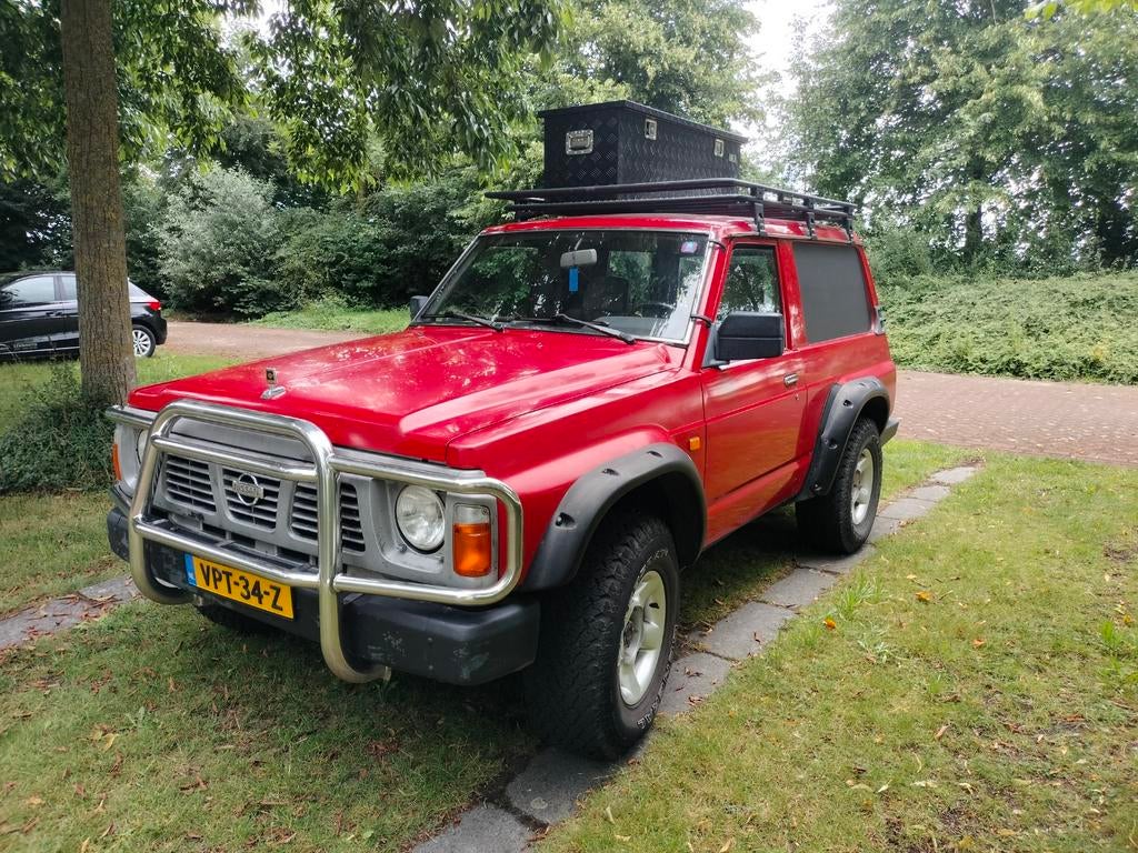 Nissan Patrol Y60 Rood 1995., 2826 cc, Leder en Stof, Dealer onderhouden, Geïmporteerd