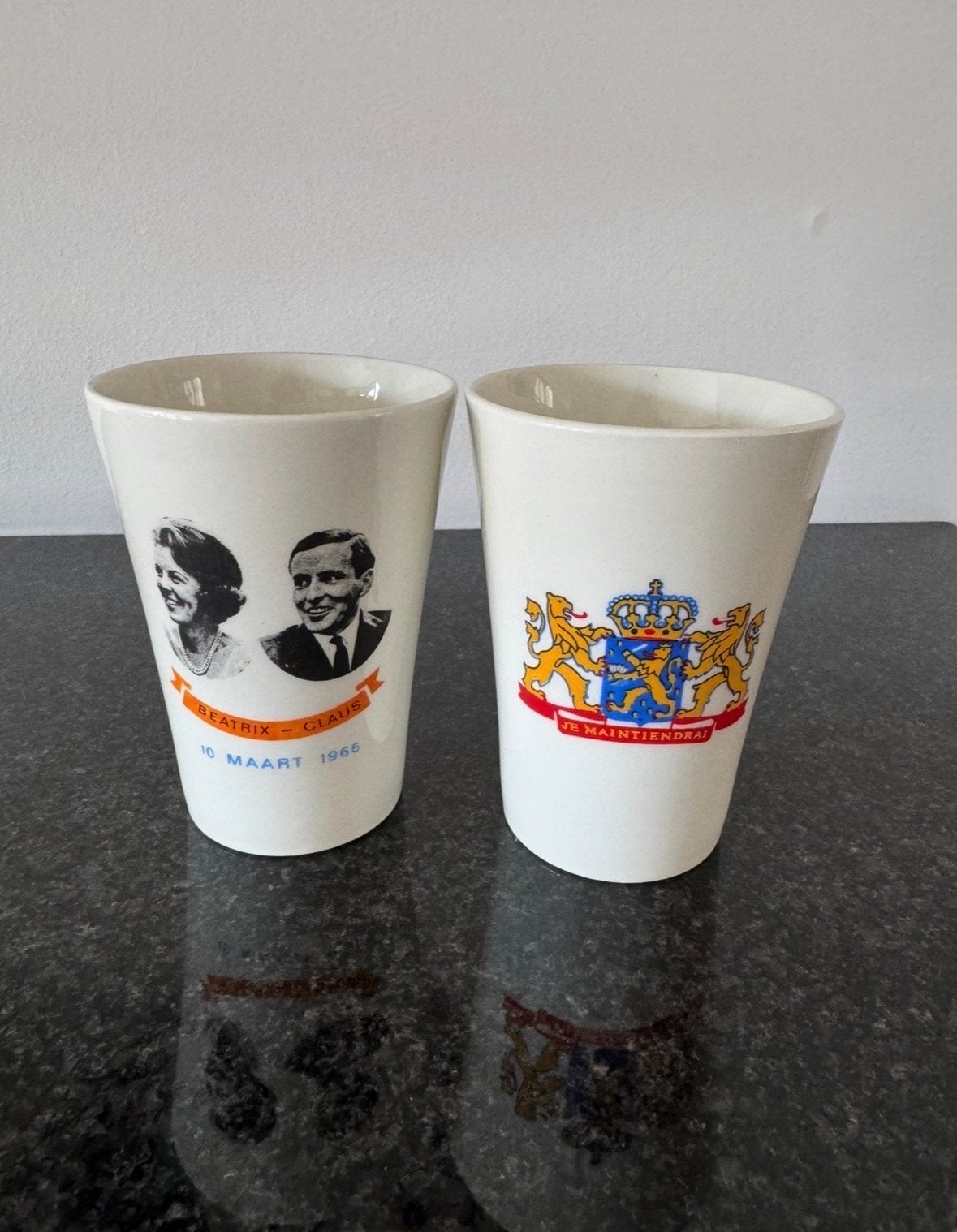 2 Beatrix en Claus herdenkingsbekers 1966, Ophalen of Verzenden, Gebruikt, Overige typen