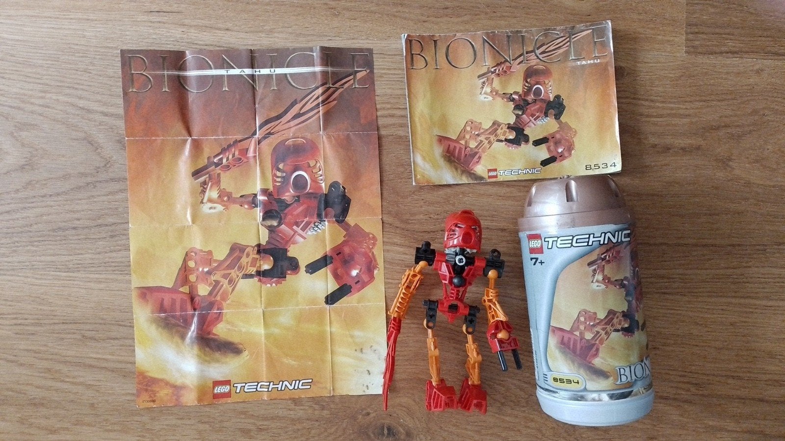 Lego Bionicle Tahu 8534 - 100% Compleet met accessoires, Ophalen of Verzenden
