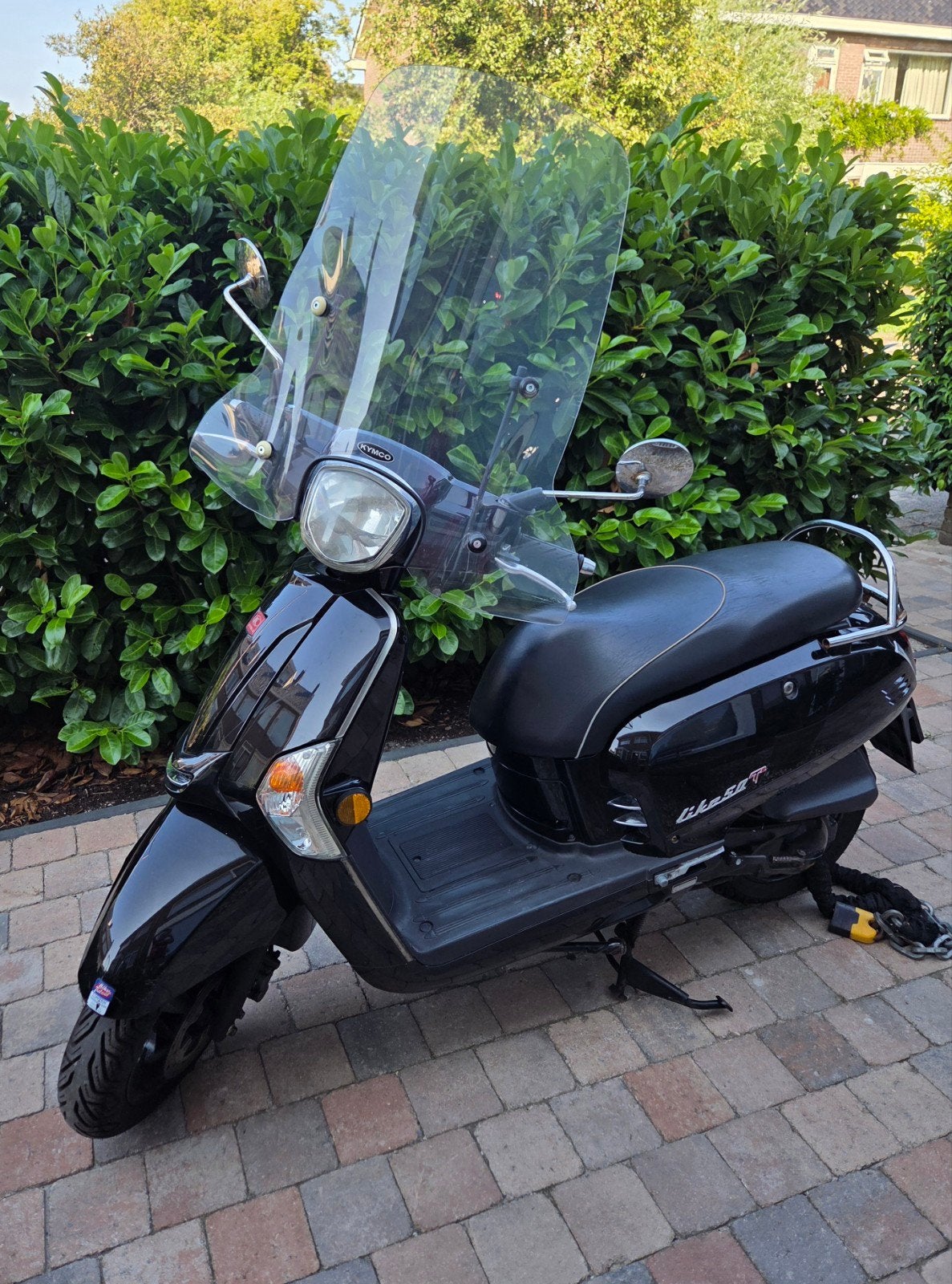 Kymco Like TT scooter geel kenteken uit 2017 zwart, Fietsen en Brommers, Scooters | Kymco, Ophalen, Gebruikt, Maximaal 45 km/u