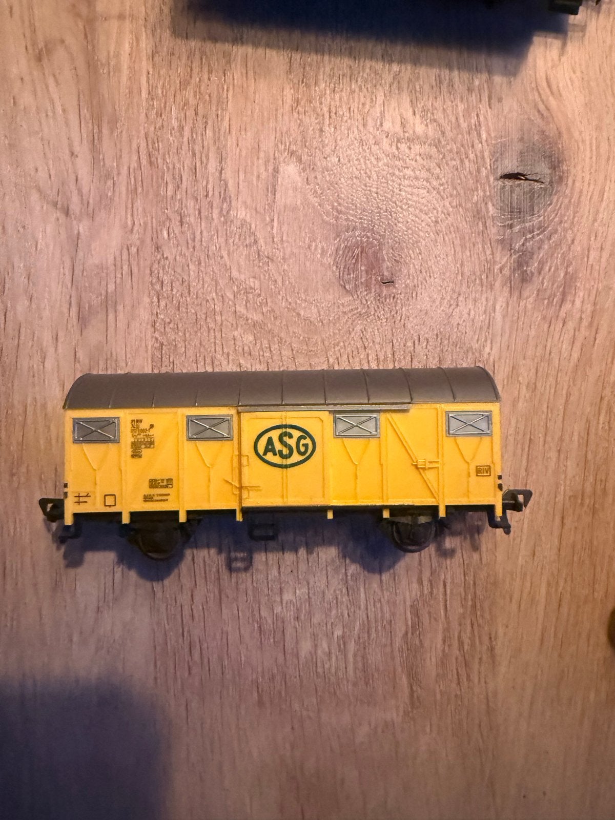Märklin ASG Goederenwagon - Geel, Wisselstroom, Gebruikt, Wagon, Ophalen of Verzenden