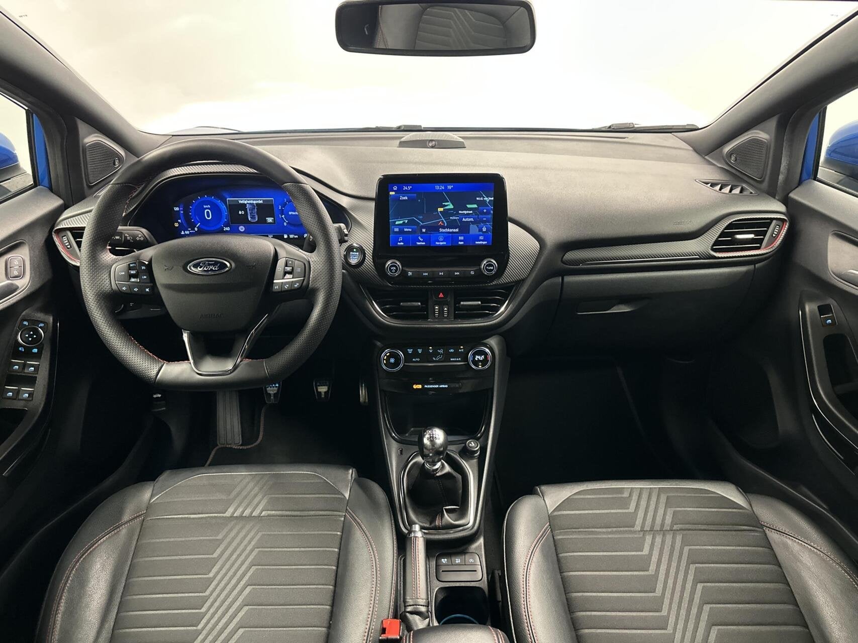 Ford Puma 1.0 EcoBoost Hybrid ST-Line X TREKHAAK CARPLAY NAV, Auto's, Ford, Voorwielaandrijving, Met garantie (alle), Blauw, Leder en Stof