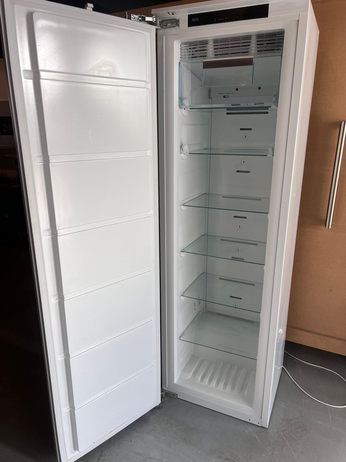 AEG Inbouw Vrieskast 178cm - Perfect als extra vriezer, Ophalen, Aeg, Gebruikt, 200 liter of meer