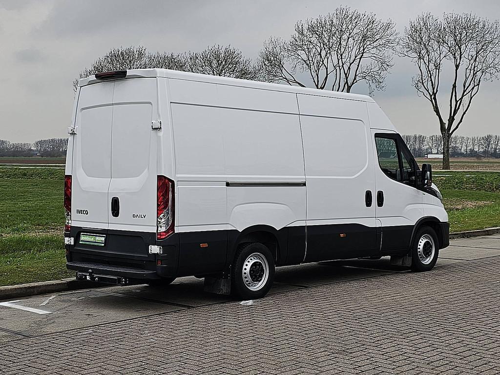 IVECO DAILY 35S14 l2h2 3.5t-trekhaak!, 136 pk, Gebruikt, Euro 6, Iveco