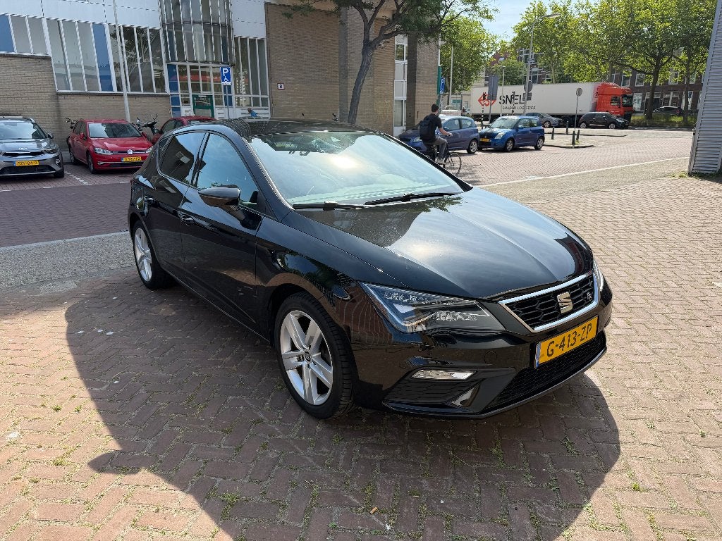 Seat Leon 1.0 Ecotsi 115PK 2020 Zwart FR Ultimate Edition, Voorwielaandrijving, Stof, 1097 kg, Leon