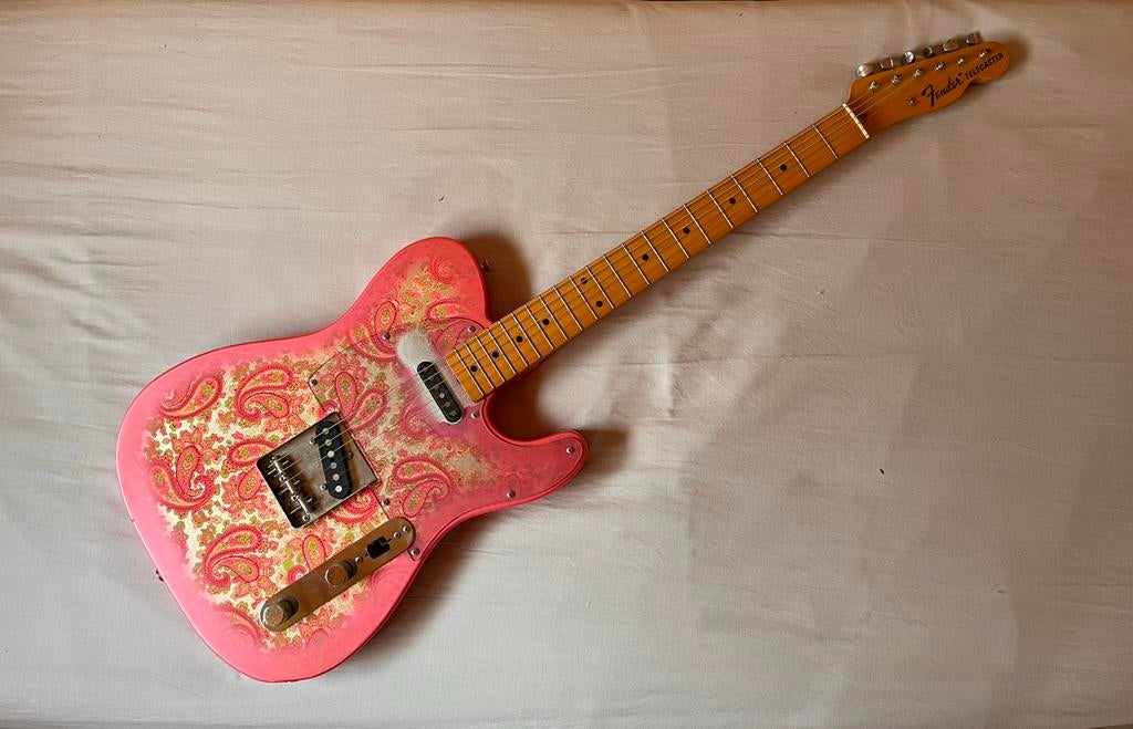 Fender Telecaster Paisley roze 1985 Japan bieden vanaf 1.750, Ophalen, Gebruikt, Solid body, Fender