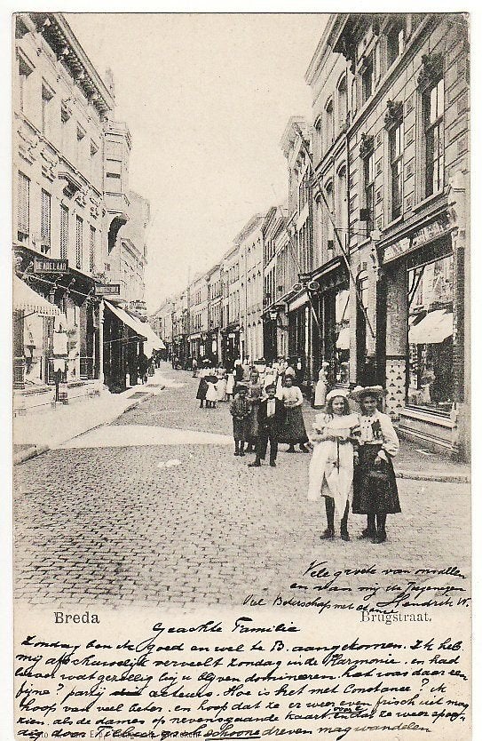 Breda Brugstraat 1905. -met veel winkelvolk - Topkaart-, Ophalen, Voor 1920, Gelopen, Noord-Brabant