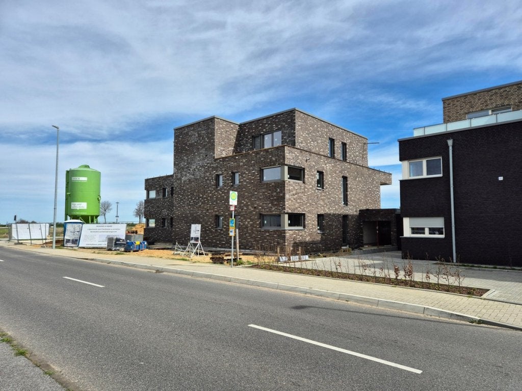 NIEUW! Woonruimte te huur Achter de Hoven, Sittard, Huizen en Kamers
