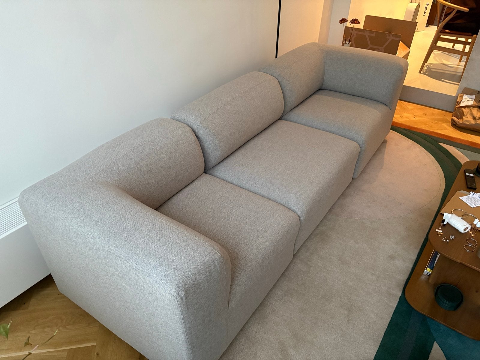 Bolia Angle modulaire 3-zitsbank - goede staat (met defect), Ophalen, Driepersoons, 75 tot 100 cm, Zo goed als nieuw