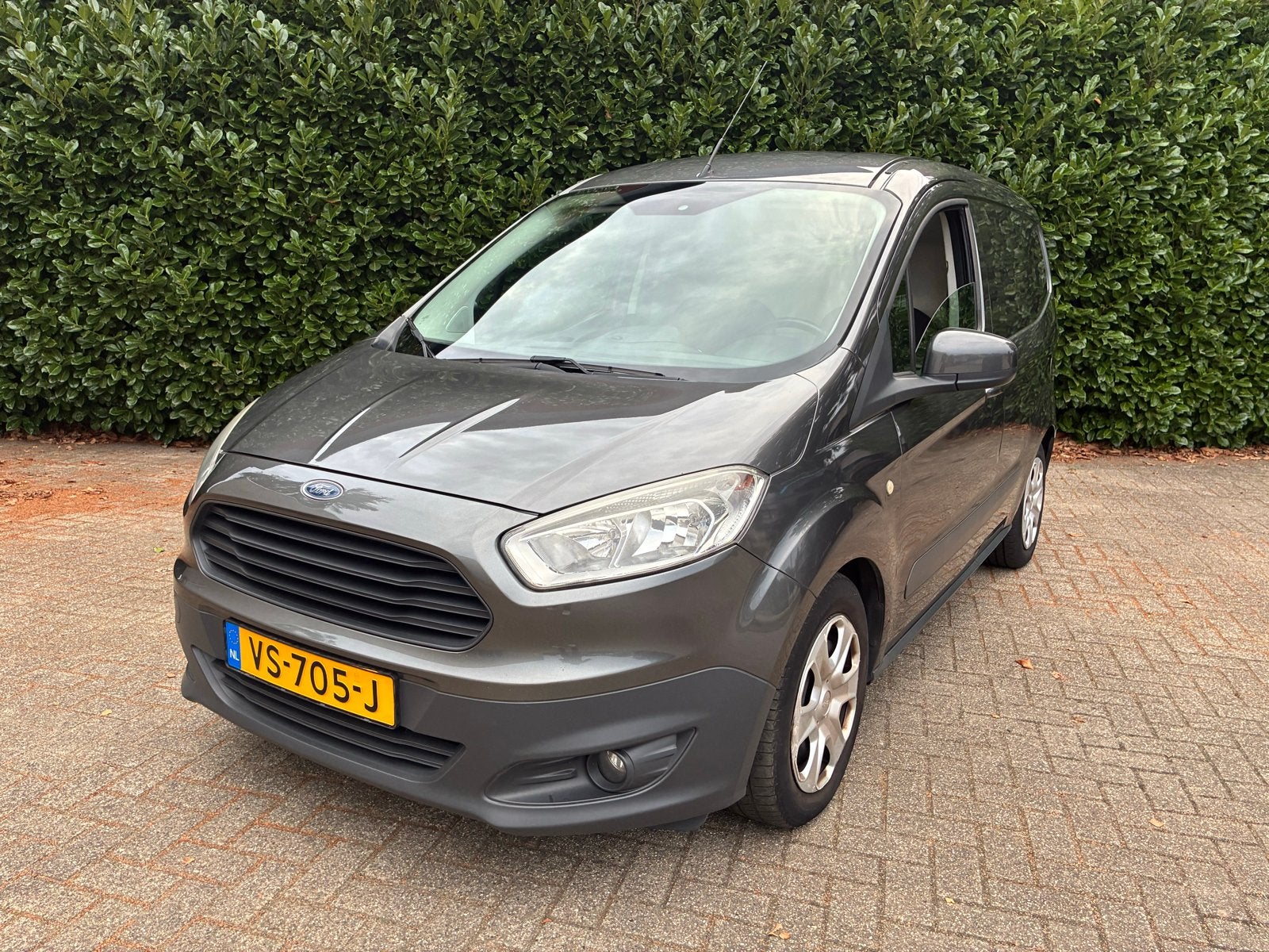 Ford Transit Courier 1.5 Tdci 55KW 2016 BTW. AUTO, Auto's, Euro 5, Stof, 74 pk, Zwart