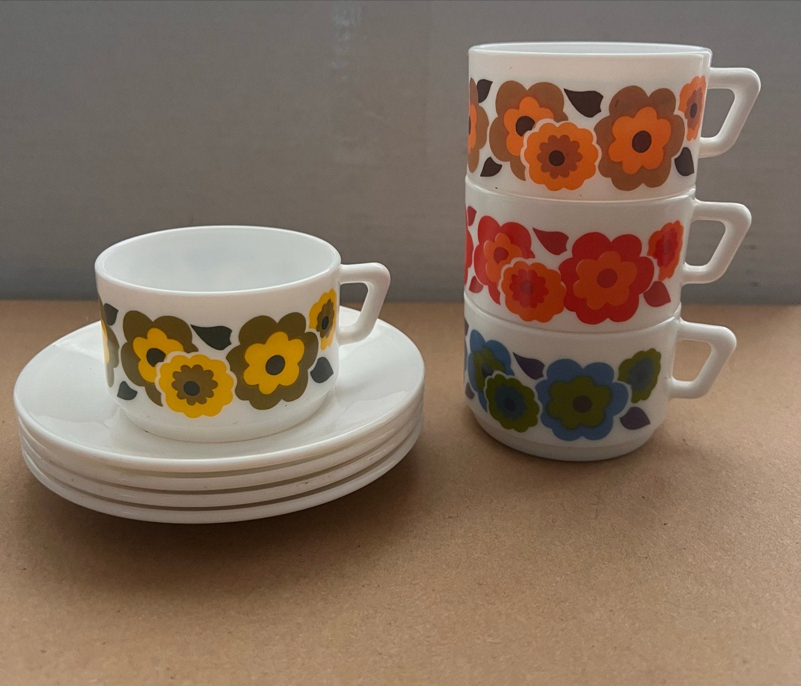 Vintage (4) Arcopal France Lotus kop en schotels - Jaren '70, Ophalen of Verzenden