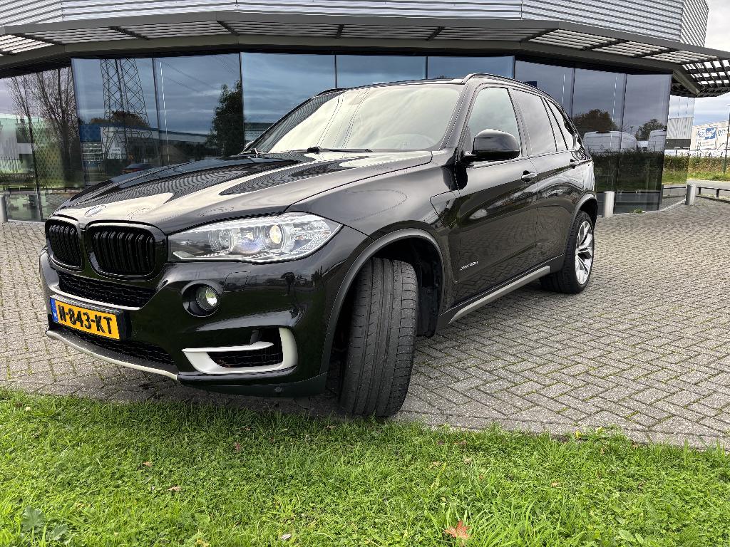 BMW X5 Xdrive40e Iperformance 313pk Aut 2016 Zwart, Auto's, BMW, X5, 4 cilinders, Zwart, Bruin