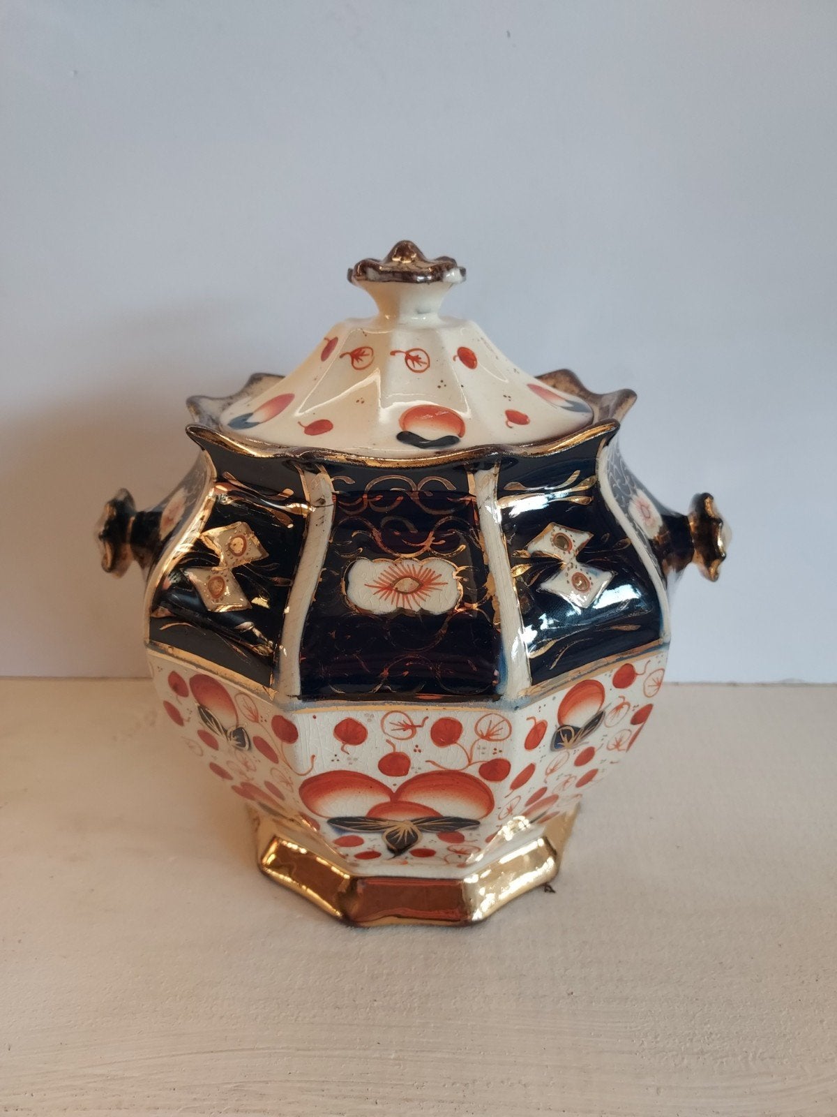 Antieke Japanse Imari stijl gemberpot met deksel, Ophalen of Verzenden