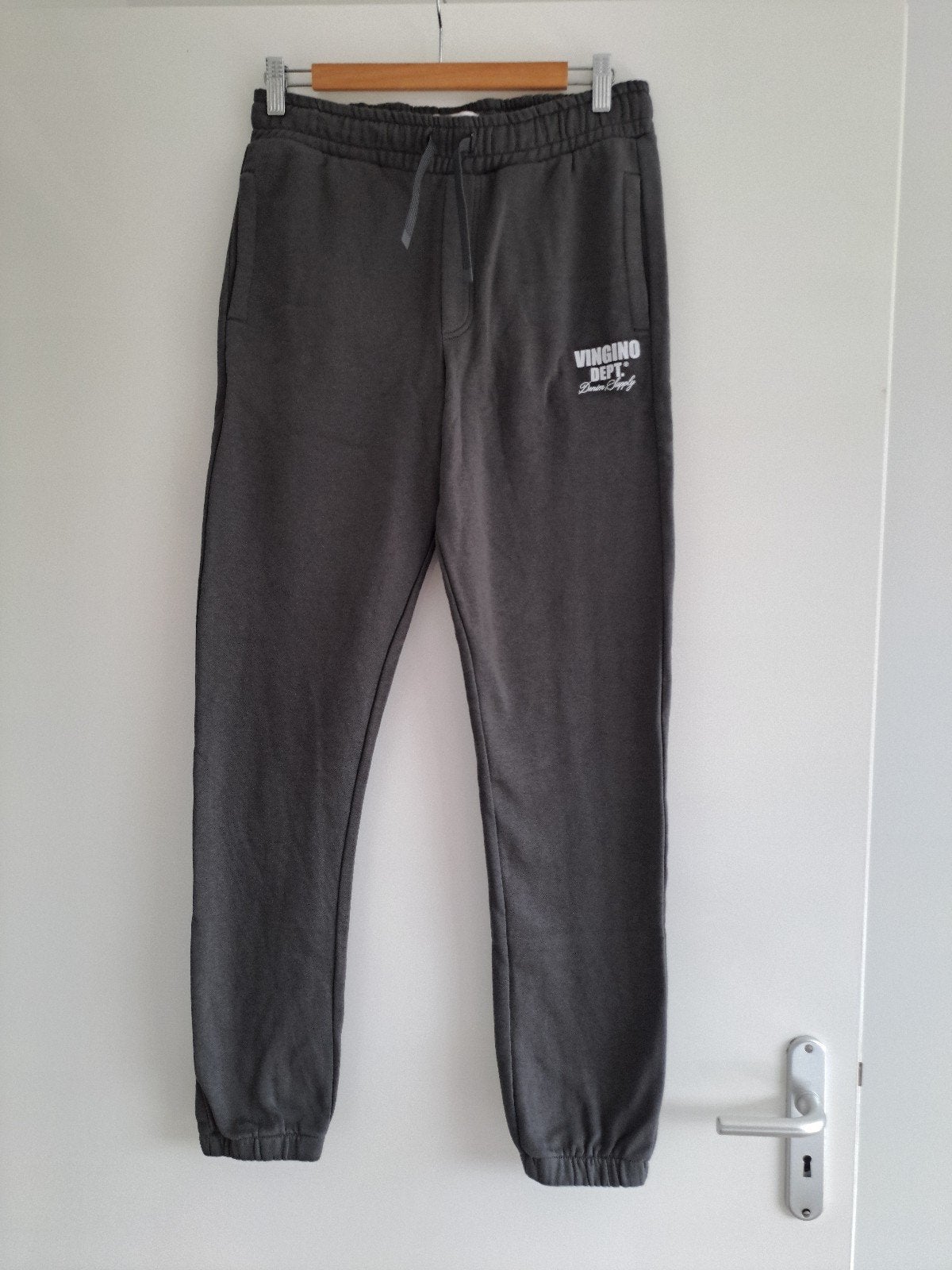Vingino joggingbroek maat 176 - Zo goed als nieuw, Ophalen of Verzenden, Zo goed als nieuw, Jongen, Broek