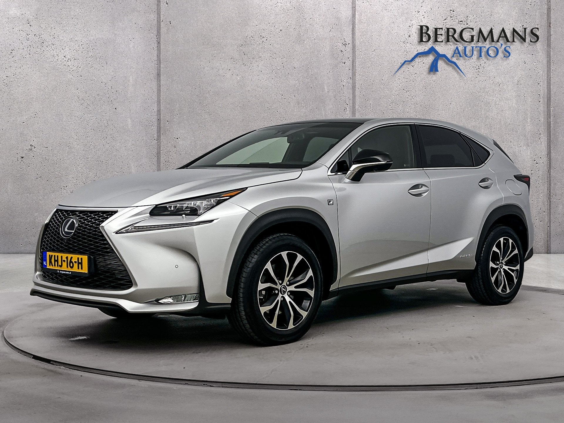 Lexus NX - 300h AWD F Sport Line // DEALERONDERHOUDEN // PAN, Auto's, Lexus, Gebruikt, 1760 kg, Leder, Bedrijf