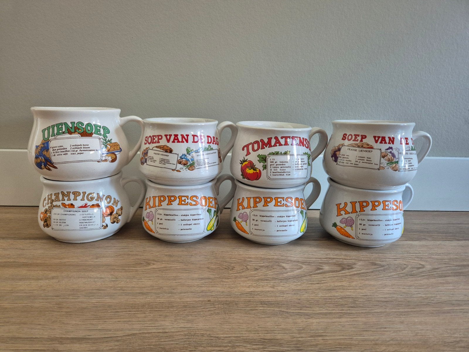 8 Soepkommen met Recepten - Divers, Huis en Inrichting, Keuken | Servies, Gebruikt, Keramiek, Ophalen of Verzenden, Kom(men)