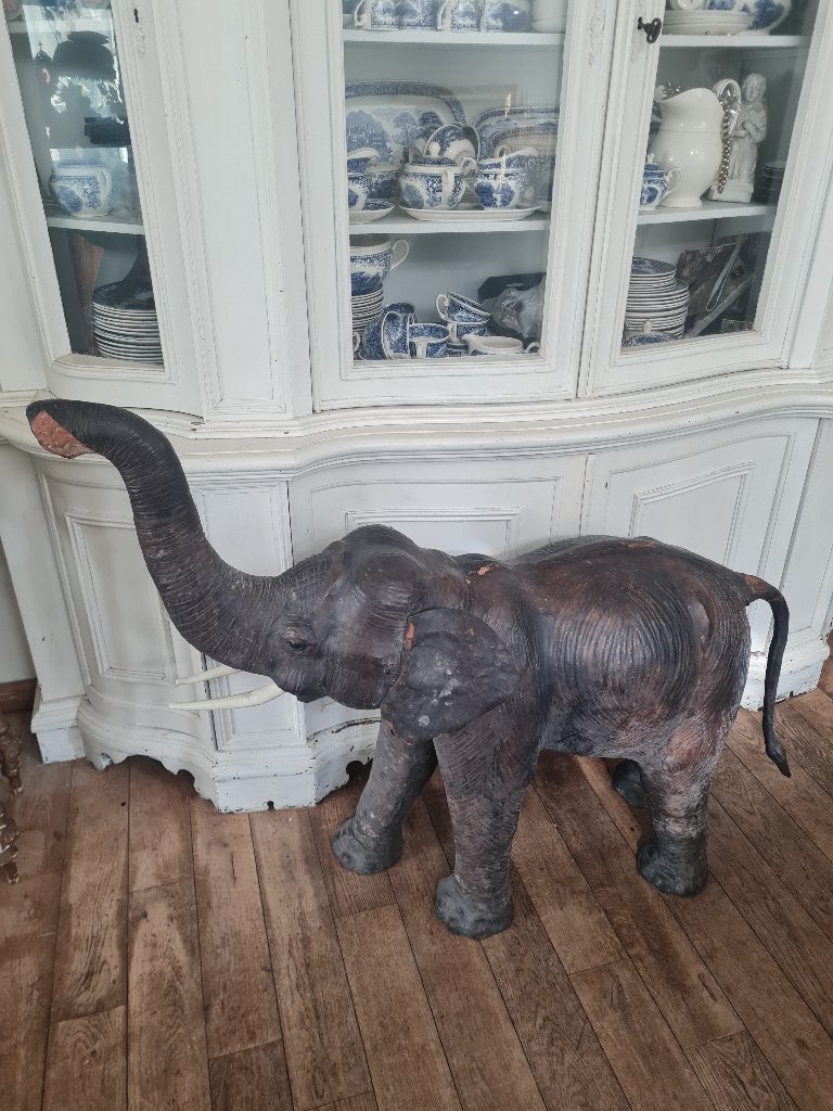 Antieke 1 m hoge Victoriaanse leren olifant, Antiek en Kunst, Ophalen