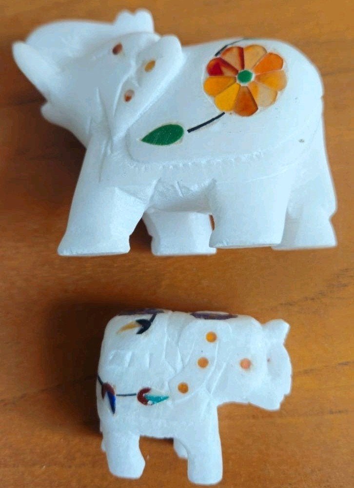 Marmeren olifanten met bloemen van edelstenen, Ophalen of Verzenden, Zo goed als nieuw, Dier