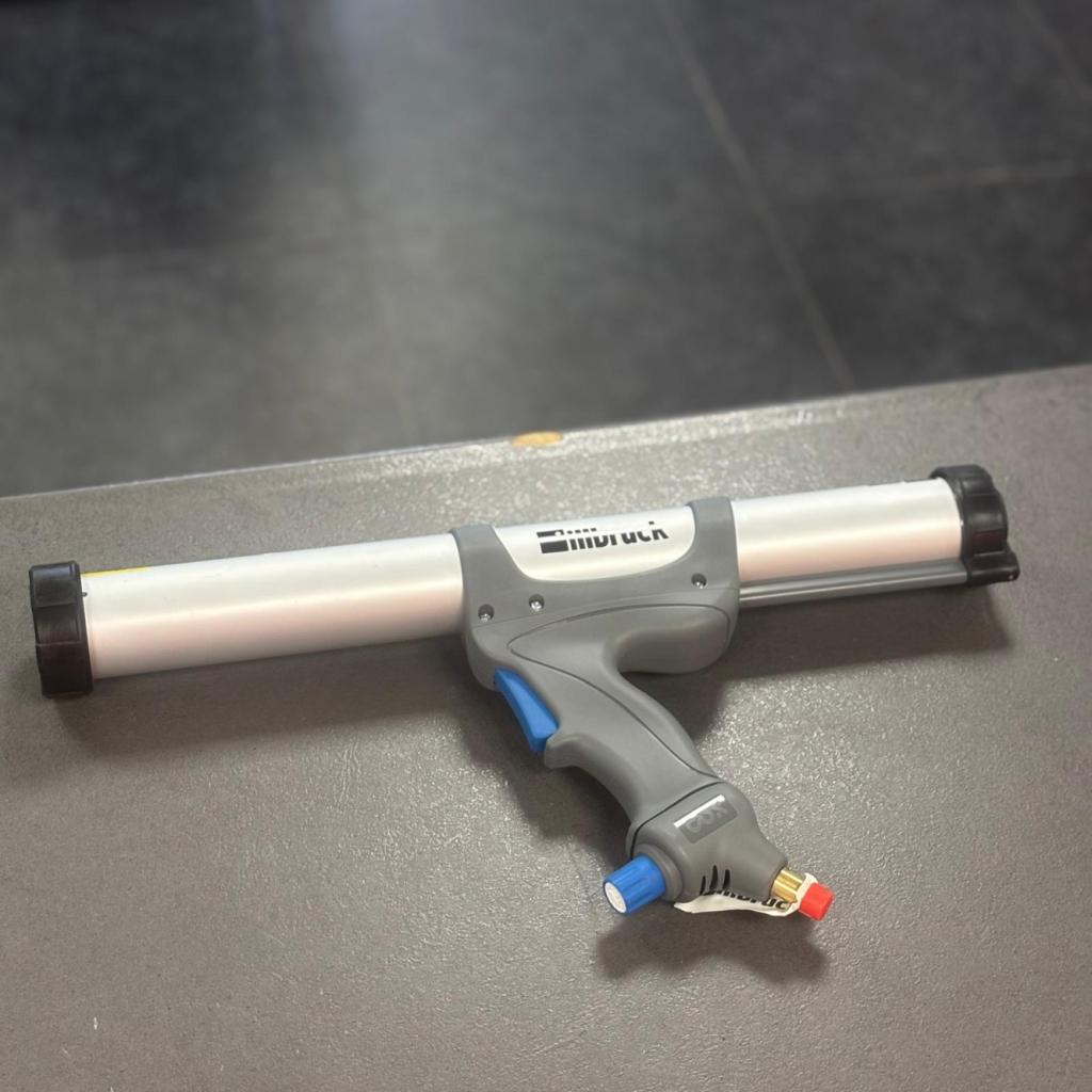illbruck AA926 Airflow 600 Combi pneumatische pistool | Nieu, Flex Ltd., Zo goed als nieuw, https://flex.com/contact-us, Nobelstraat 10, 5807 GA Oostrum LB, Limburg, Nederland