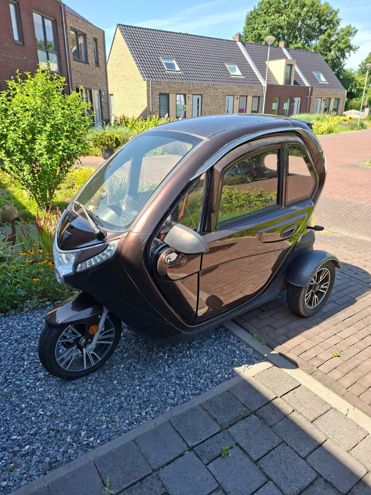 Vigorous elektrische overdekte 3 wiel scootmobiel, Ophalen, Zo goed als nieuw, Vigorous
