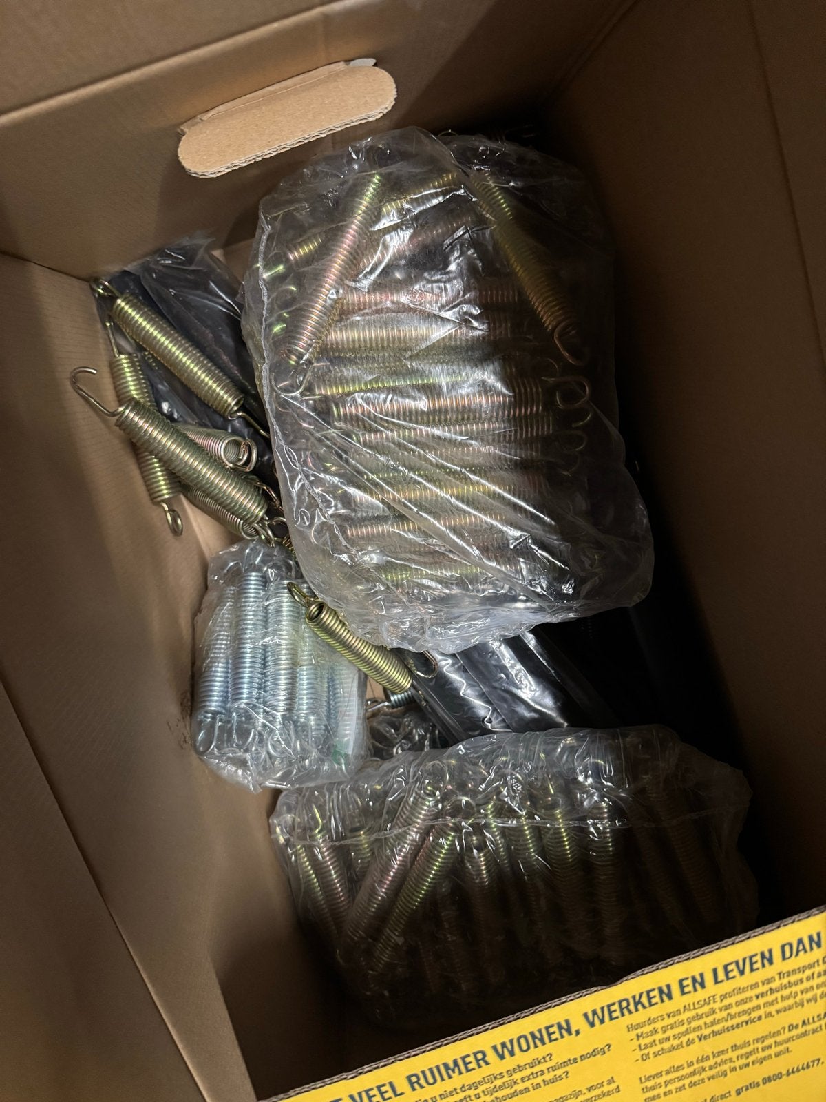 Honderden trampoline veren, Ophalen, Nieuw