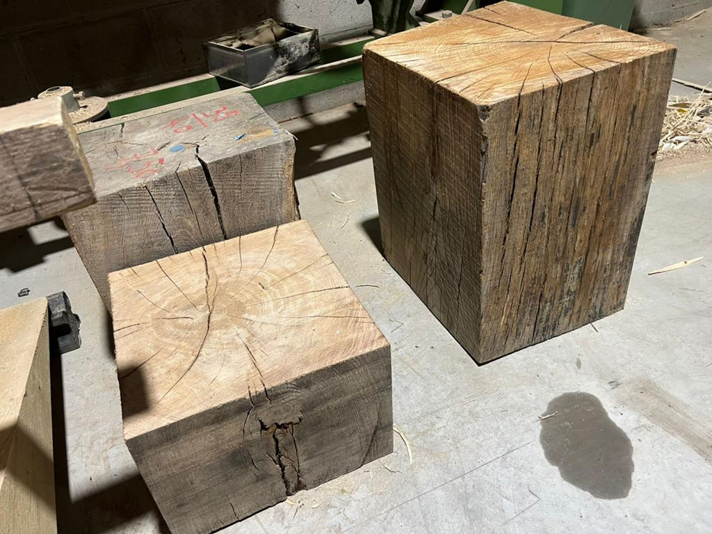 Te koop eiken sokkels, Doe-het-zelf en Verbouw, Hout en Planken, Ophalen, Eiken, Plank, 50 mm of meer
