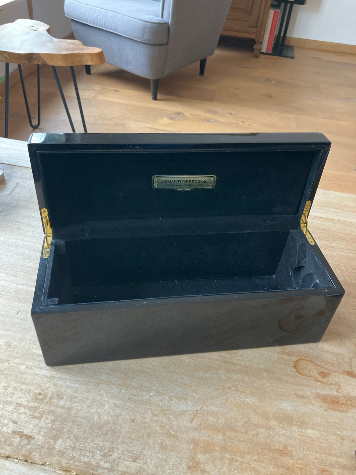 Armand de Brignac flessenkist met fluwelen interieur, Overige materialen, Minder dan 50 cm, Gebruikt, Ophalen of Verzenden