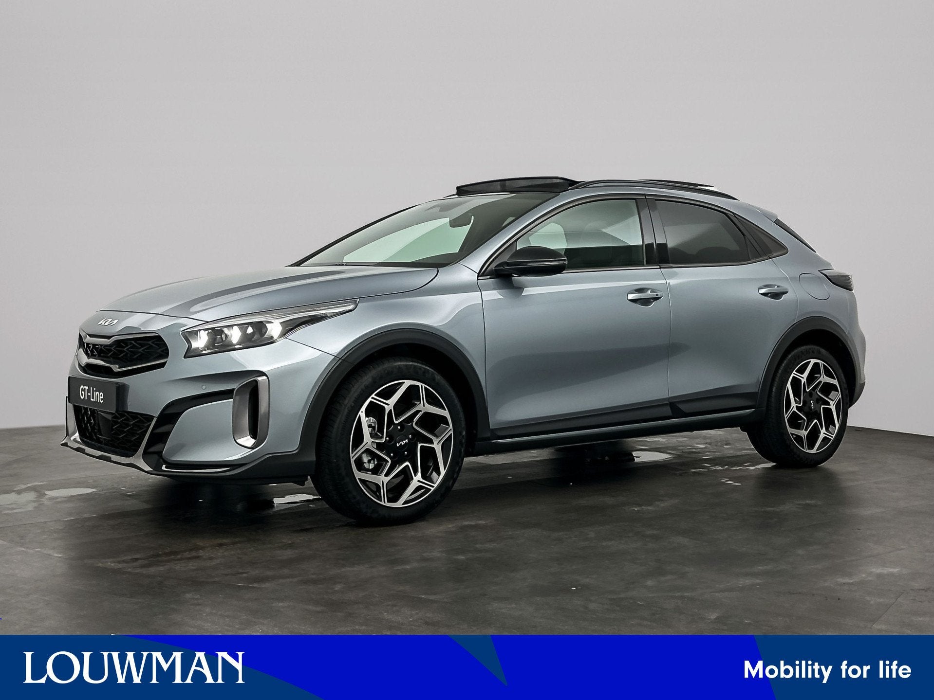 Kia Xceed 1.5 T-GDi GT-Line | schuif- kanteldak | elecktrisc, 1300 kg, Zwart, 4 cilinders, Leder en Stof
