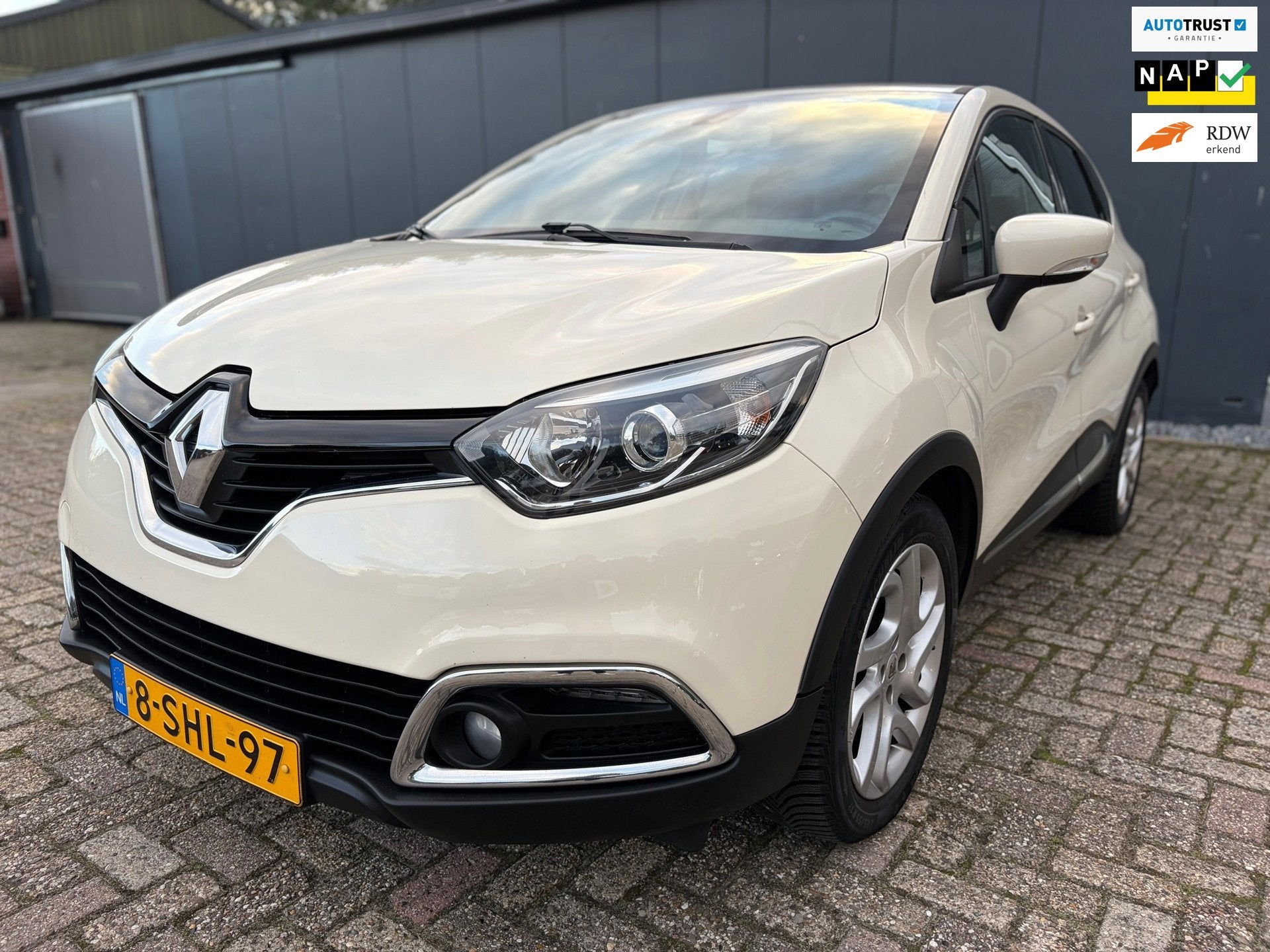Renault Captur 1.2 TCe Dynamique AUTOMAAT/2e Eig/Dealer OH/C, Auto's, Stof, 4 cilinders, Bruin, Origineel Nederlands