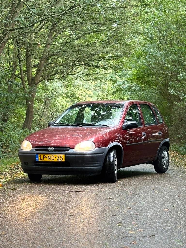 Opel Corsa 1.4 I GLS 16V AUT 1995 Rood, Auto's, 450 kg, 4 cilinders, 1389 cc, Origineel Nederlands