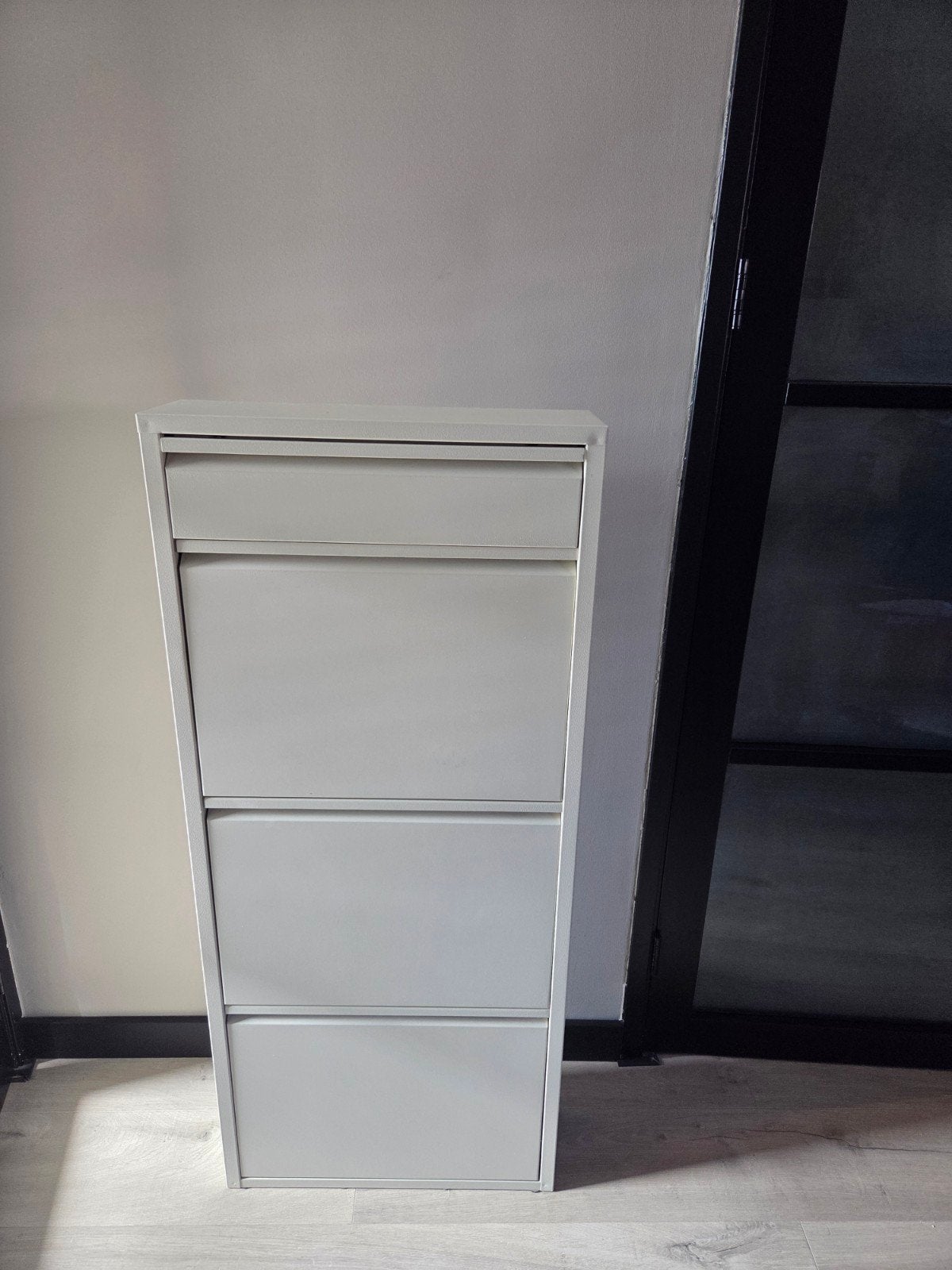 Metalen schoenenkast - Beige, Huis en Inrichting, Kasten | Schoenenkasten, Ophalen, Zo goed als nieuw, Modern, minimalistisch