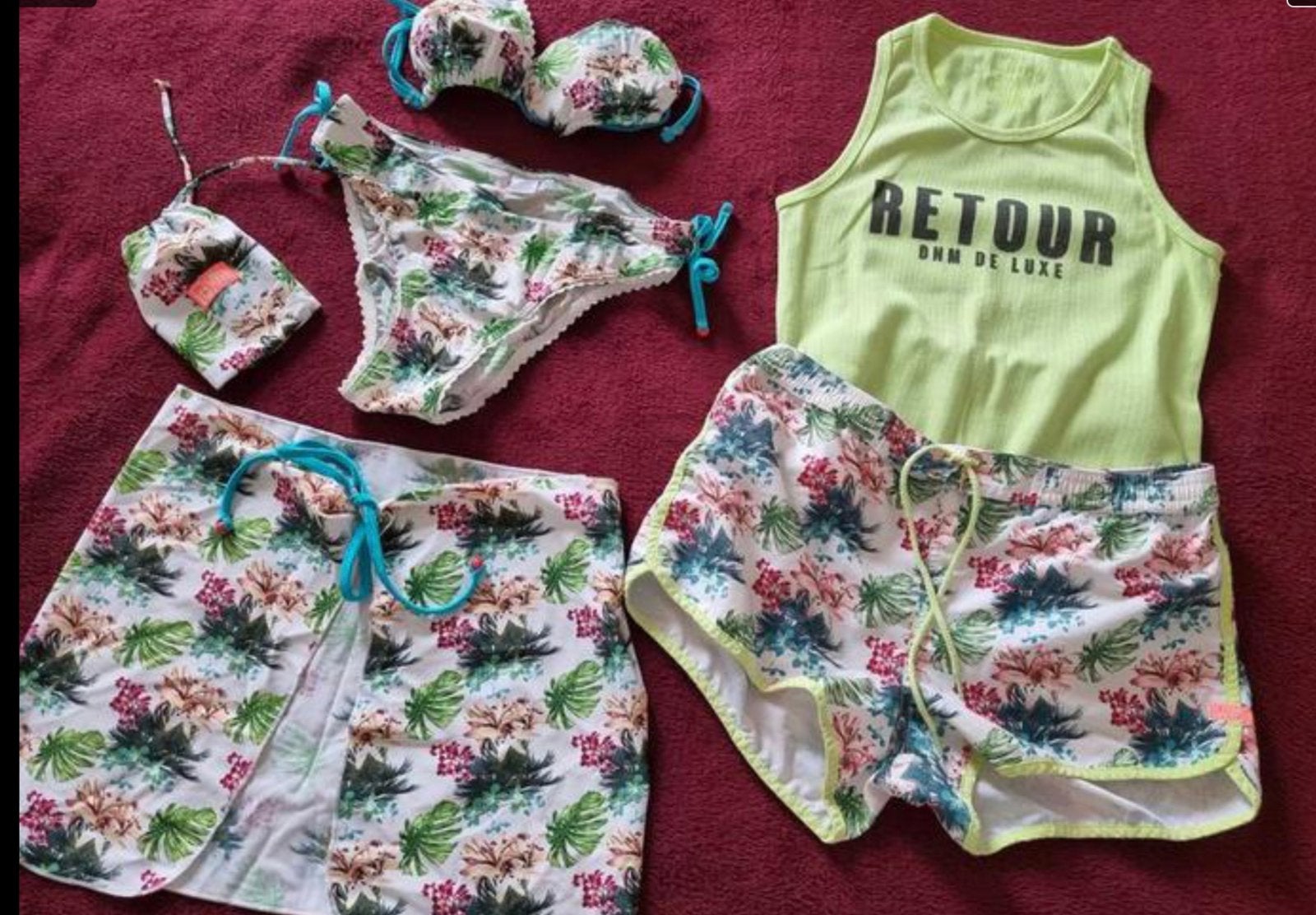 Merk Retour set bikini ,shirt , broek, tas ,rok ,158/164, Verzenden, Zo goed als nieuw, Meisje, Sport- of Zwemkleding