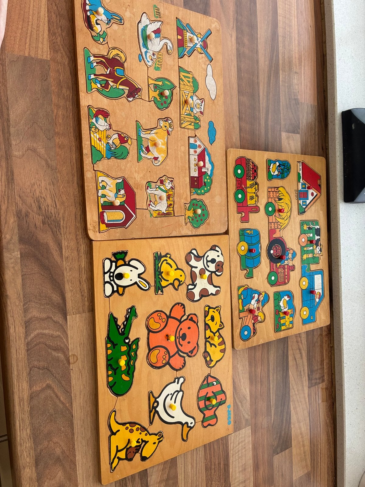 Houten Insteekpuzzels - Dieren en Voertuigen (3 stuks), 2 tot 4 jaar, Gebruikt, 10 tot 50 stukjes, Ophalen of Verzenden